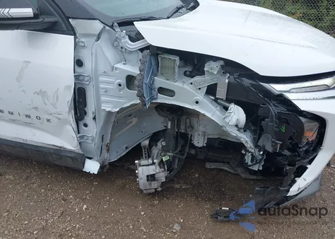 2025 Chevrolet Equinox Awd Lt z USA, uszkodzony, nr VIN 3GNAXPEG6SL202207